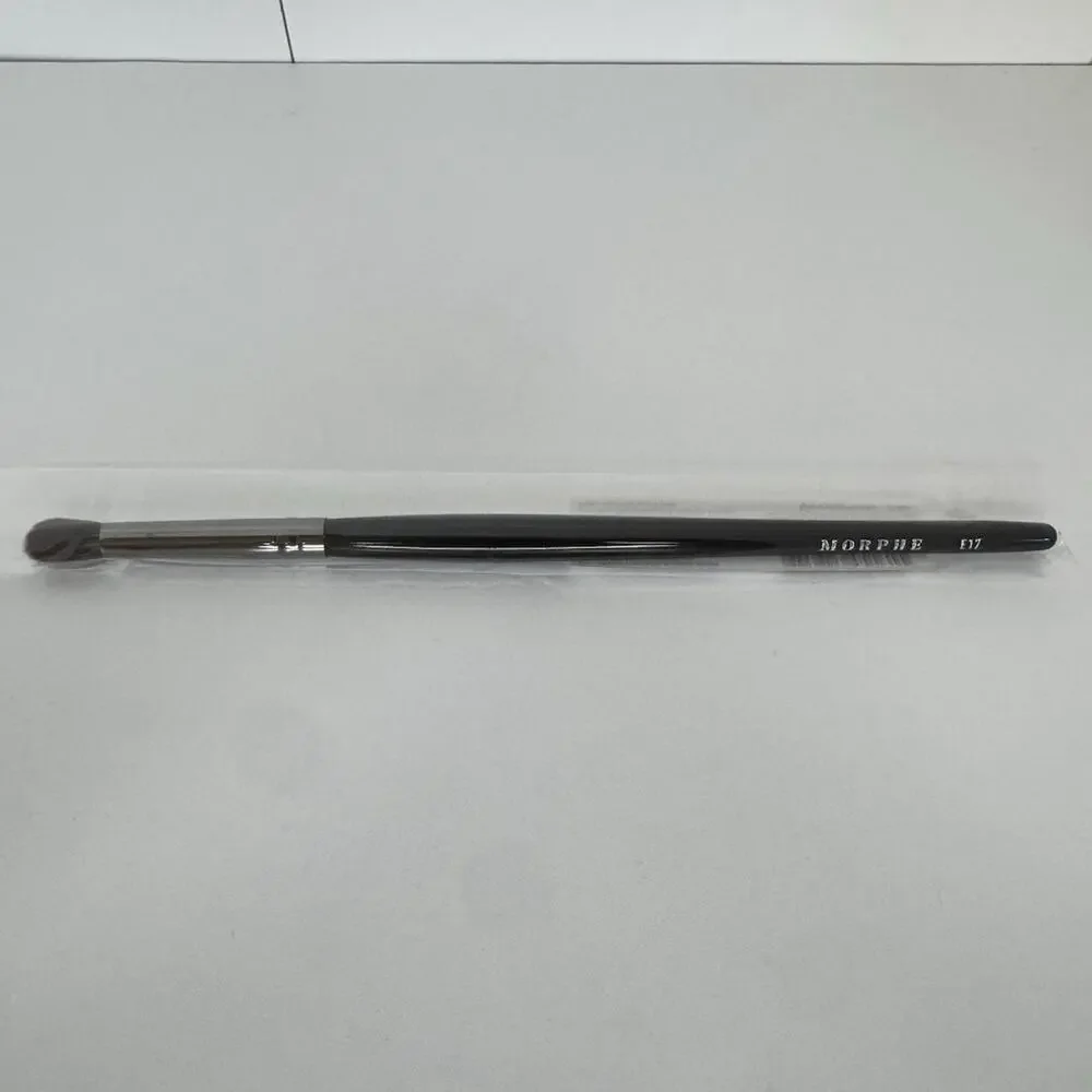 Morphe E17 Crease Precision Blender Brush Makeup Blending Brush Black